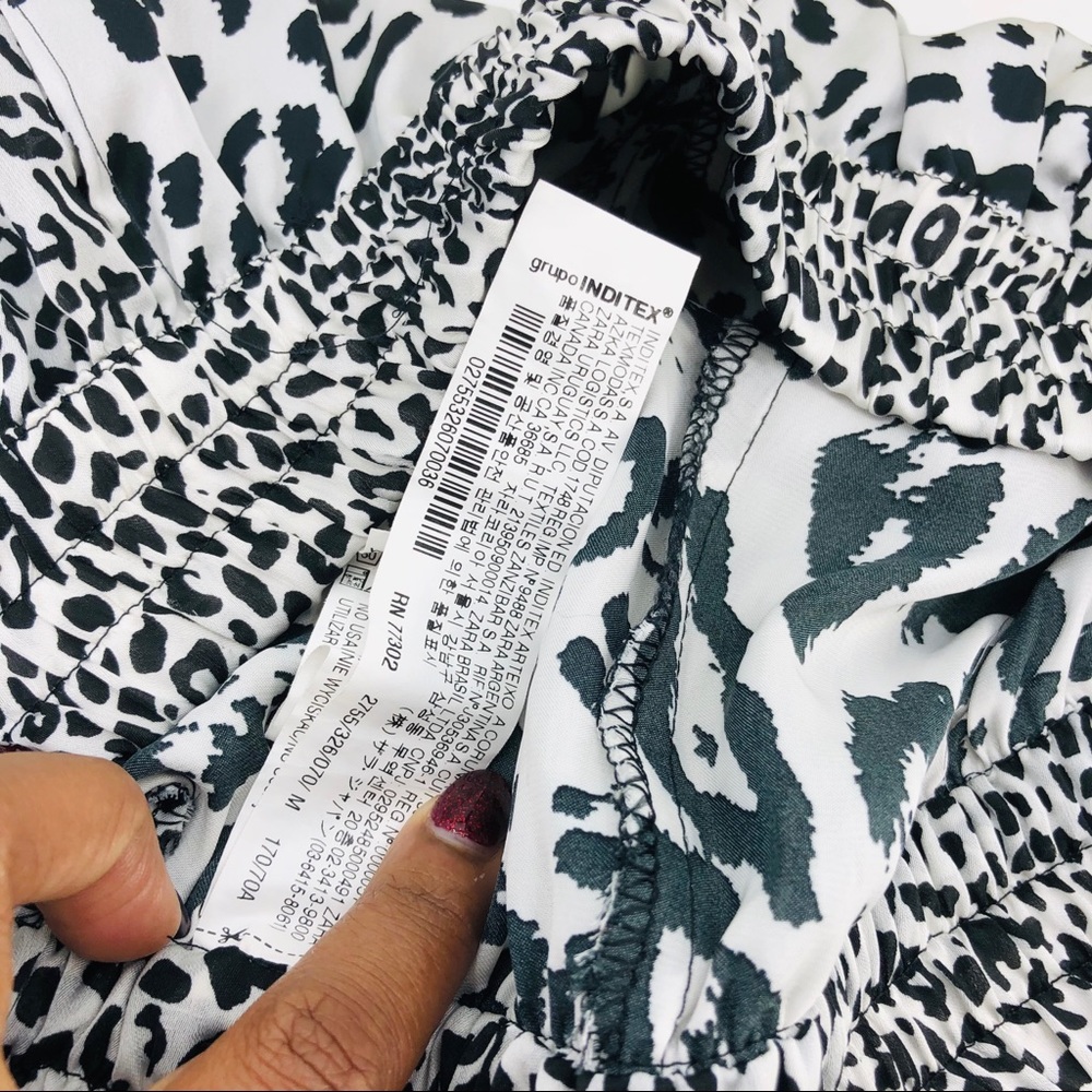 Leopard Cheetah Satin Shorts - Picture 3 of 3